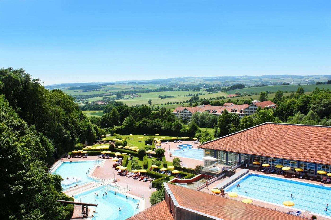 באד גריסבאך Hallelujah - Wunderschoenes Und Gepflegtes Apartment Mit Bademantelgang Zur Therme מראה חיצוני תמונה